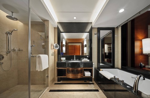 Yaohai Hotel | Hilton Hefei