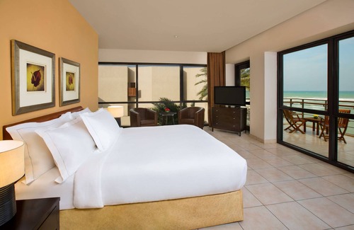 Mangaf Hotel | Hilton Kuwait Resort