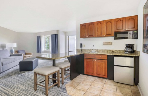 Mishawaka Resort | Hilton Vacation Club Varsity Club South Bend, IN