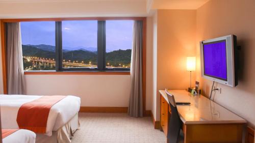 Shenkeng Hotel | HiONE Holiday Hotel