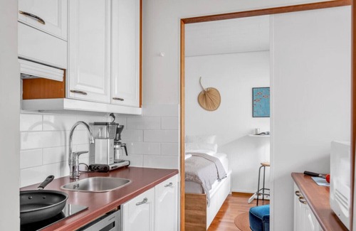 Punavuori Condo | Hip & Vibrant w/Balcony, Netflix, 200m tram/bus