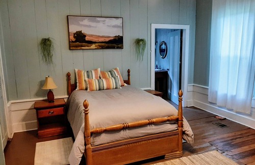 Sturgis Other | Historic 1851 Farmhouse Retreat