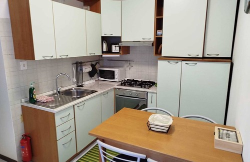 Trieste City Centre Apartment | Historic apartment on Avenue
