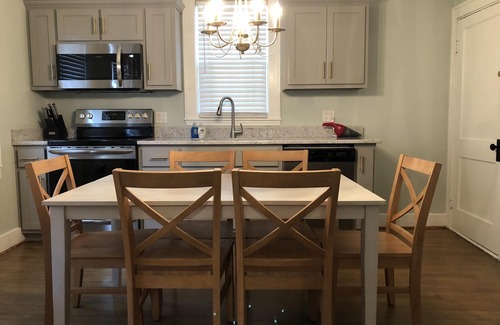 Bardstown House | Historic Bardstown Cottage