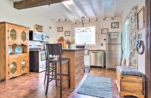 Ocean Springs Cottage | Historic Biloxi Bay Cottage w/Beautiful View