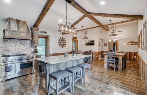 Luck Cabin | Historic Calderwood Lodge - Bone Lake - Luck, WI