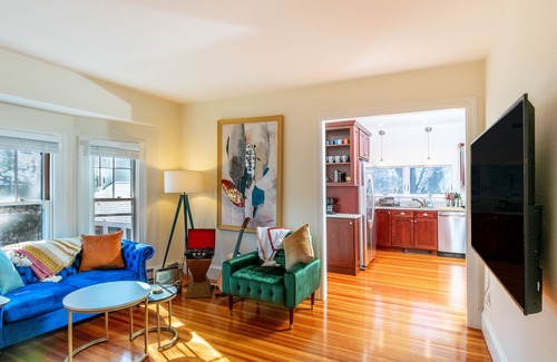 College Hill House | Historic Carriage House Next to Brown/RISD with Free Parking!