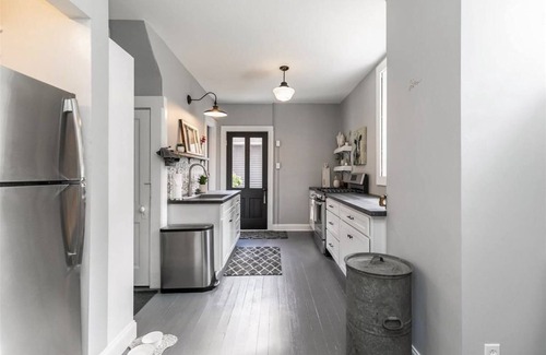 Marion House | Historic Charm with Modern Amenities