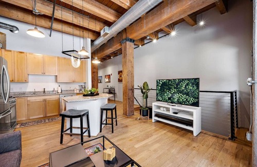 Ballpark Apartment | Historic City Loft-Walkability!