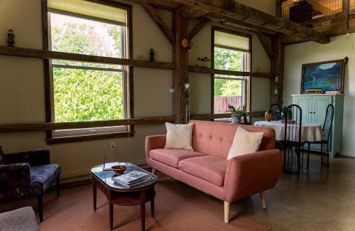 Bloomington Apartment | Historic Converted Barn Loft at Sobremesa Farm