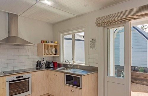 Nelson Cottage | Historic cottage in the heart of Nelson city
