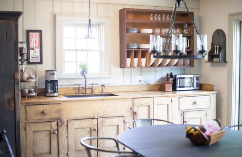 Granville House | Historic Cottage in the Heart of the Village