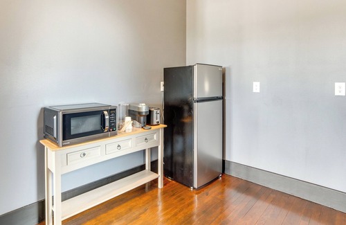 Marshall Apartment | Historic Downtown Location: Marshall Studio Escape