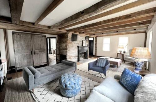 West Cornwall House | Historic Estate - 5 min to Mohawk Mt Ski Resort