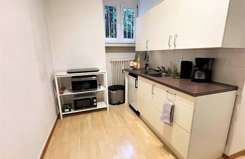 Wiesbaden Apartment | ☆ Historic gatehouse apartment | kitchen | 75m2