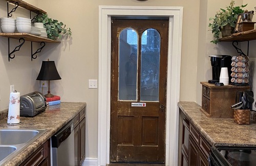 Attica Bed & Breakfast | Historic McDonald Airbnb
