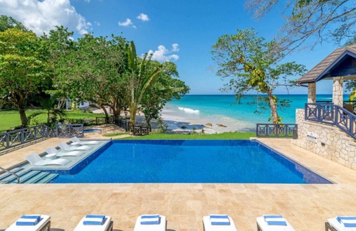 Summerfield Villa | Historic Private Beachfront Luxury Villa