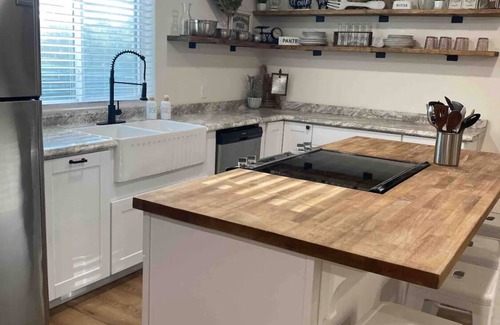 West Monroe House | Historic Rails Retreat