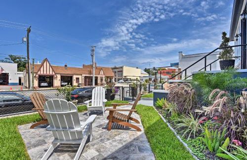 South Beach Street Historic District House | Historic Renovated Home Less Than 2 Mi to Beach and Pier!