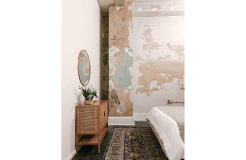 Old City Apartment | Historic Sterchi Loft on Gay St