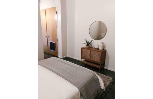 Old City Apartment | Historic Sterchi Loft on Gay St