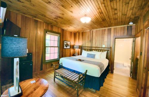 Tapoco Cabin | Historic Tapoco Lodge Resort