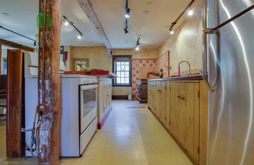 Fly Creek House | Historic Toad Hall Carriage House 200 acres w pool