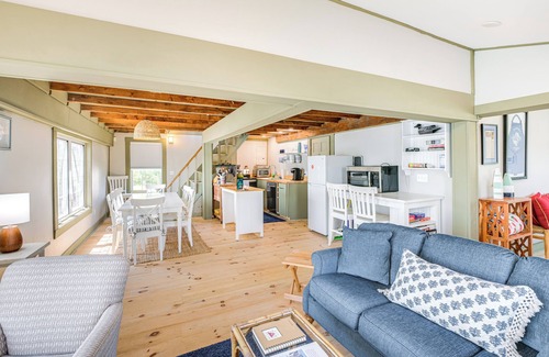 Winter Harbor Cottage | Historic Winter Harbor Cottage w/Waterfront Views