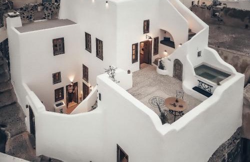 Pyrgos Villa | Historical Villa Santa Croce