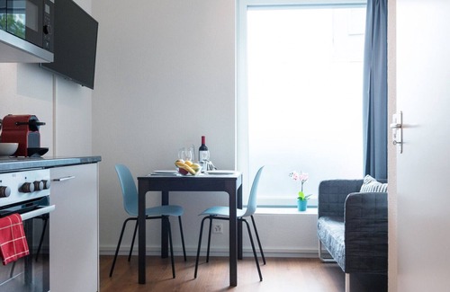 District 9 Apartment | Hitrental Altstetten Apartments