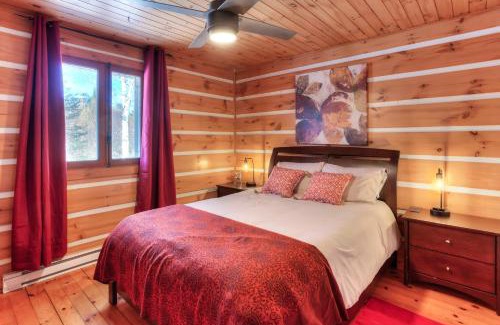 Riviere-Rouge Ski Chalet | Hjort cottage - 4 Bedrooms 9 people 2 bathrooms