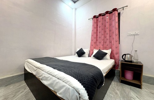 Sarnath Hostel | HKG Homestay Uttar Pradesh