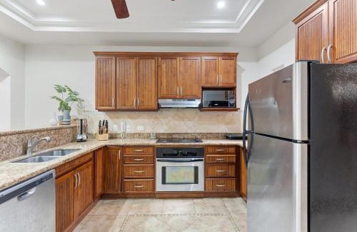 Playa Langosta Apartment | HM103 Blissful 2BR Beachfront Condo