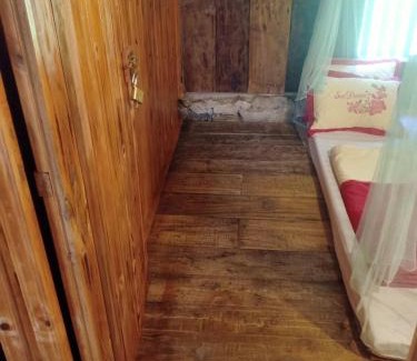 Trung Khanh House | Hoàng Công Bản Giốc Homestay