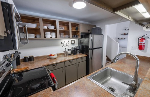 Dollar Point Condo | HOA amenities! Family Friendly! Close to town!