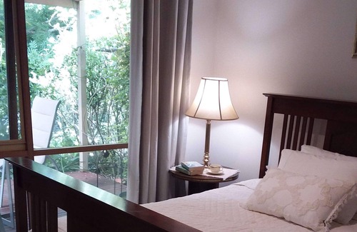 Woodend North House | Hobreid House country stay w garden - pets welcome