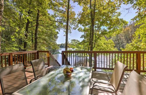 Carbon Hill House | Hocking Hills Lake Gem with Hot Tub, Dock, 100 Acres