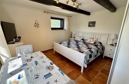 Giekau Apartment | Hof Fetthörn, Ferienzimmer Muschel