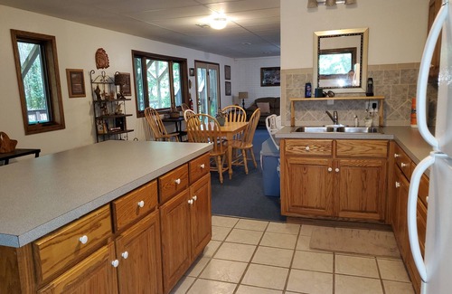 Lost Bridge Village House | Hog Heaven-Lower Level of Private Home- Lakefront