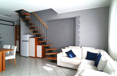 Montegrino Valtravaglia House | Holiday Home near Lago Maggiore