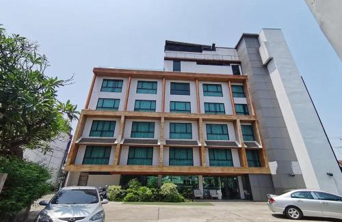 Phitsanulok Hotel | Holatel Hotel Phitsanulok