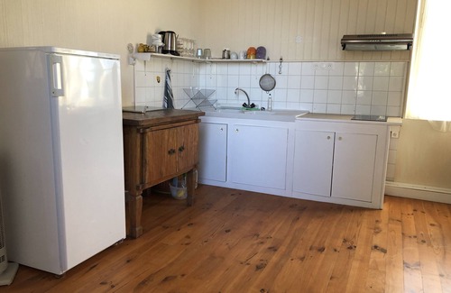 Saint-Germain-de-Lusignan House | Holiday Home 'La Maison Saint-Germain' with Private Terrace, Private Garden and Wi-Fi