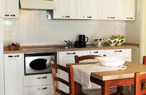 San Pietro in Bossolo Apartment | Holiday apartment with outdoor swimming pool