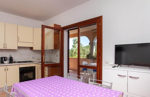 Buddittogliu Straulas House | Holiday Apartment with Air Conditioning, Parking Available; Pets Allowed