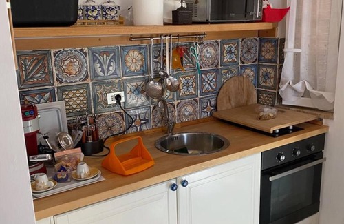 Cassano delle Murge Apartment | Holiday Apartment "Casa Nel Parco" with Private Terrace, Private Garden & Wi-Fi
