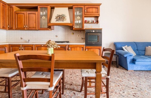 Santa Maria a Monte Apartment | Holiday Apartment "La Casa di Ale" with Terrace & Wi-Fi
