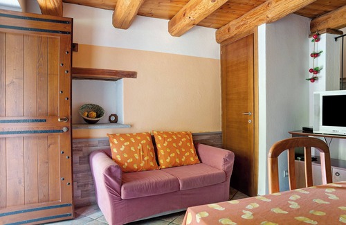 San Michele Prazzo Apartment | Holiday Apartment "Arnica Tano Di Grich" with Mountain View, Shared Terrace & 2 Balconies