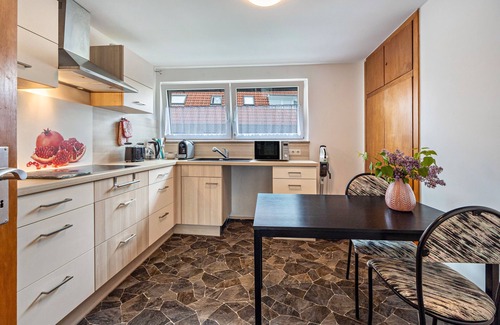 Bad Meinberg Apartment | Holiday Apartment 'Greenstay' with Wi-Fi