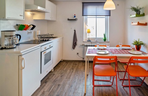 Wallhausen Apartment | Holiday Apartment "4" with Mountain View, Shared Garden & Wi-Fi