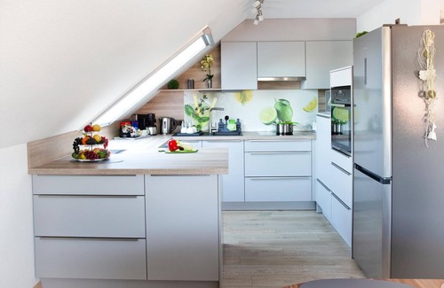Marktbergel Apartment | Holiday Apartment 'Am Palmengarten' with Balcony and Wi-Fi